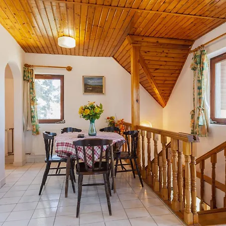 Hébergement de vacances Csonka By Interhome Balatonalmádi